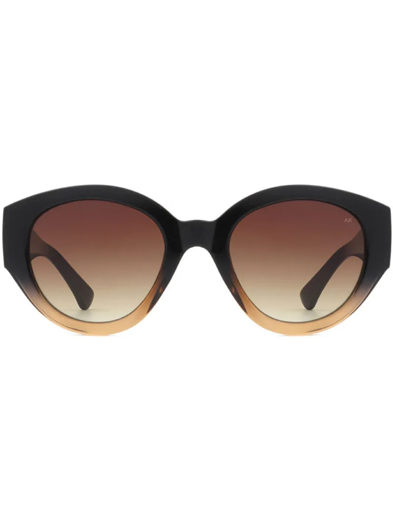 A.Kjaerbede Big Winnie Sunglasses Black Brown